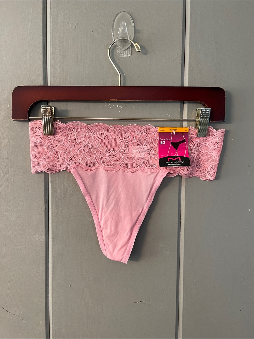 NWT Maidenform Thong Panty Pink Lace Sissy Romantic Fairy Fantasy Whimsical Boho